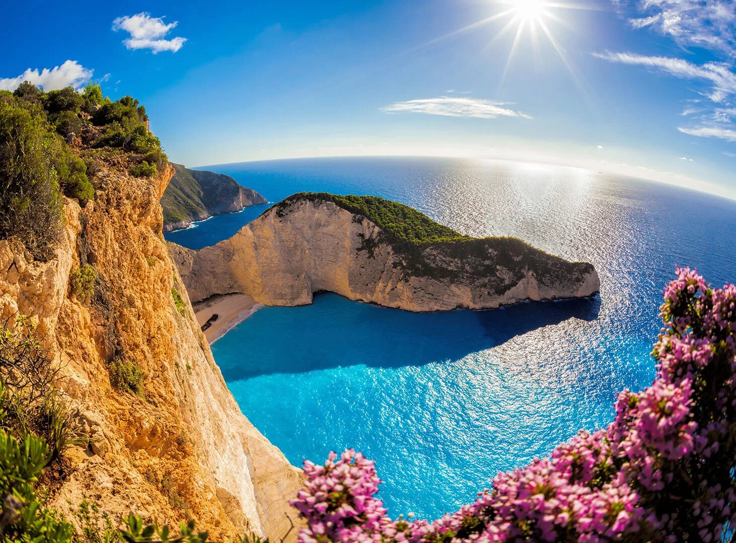 Красивые места пляжи. Остров Закинф. Греция Лагуна Навагио. Закинф Греция голубая Лагуна. Бухта Навагио Греция.