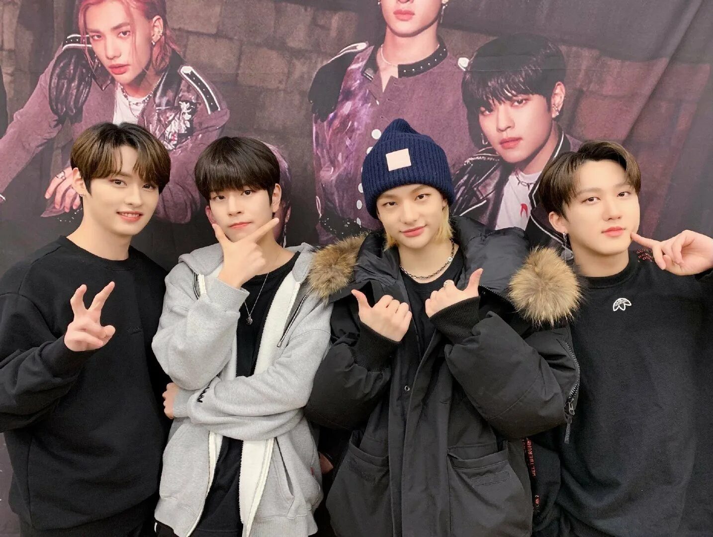 Корейская группа stray kids. Группа stray kids 2022. Группа stray kids. Минхо stray kids 2023. Стрей кидс тгк.