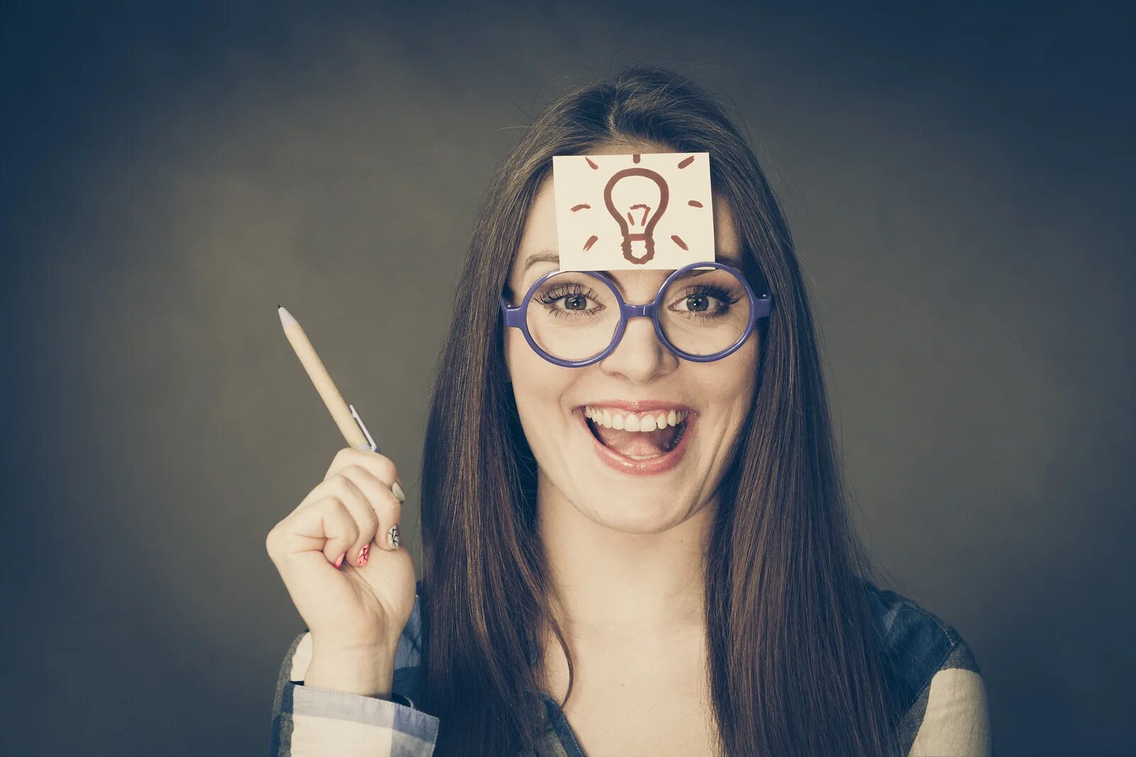 Come up with перевод. Come up with an idea. Come up подойти. To come to a head иллюстрация. Coming up with idea.