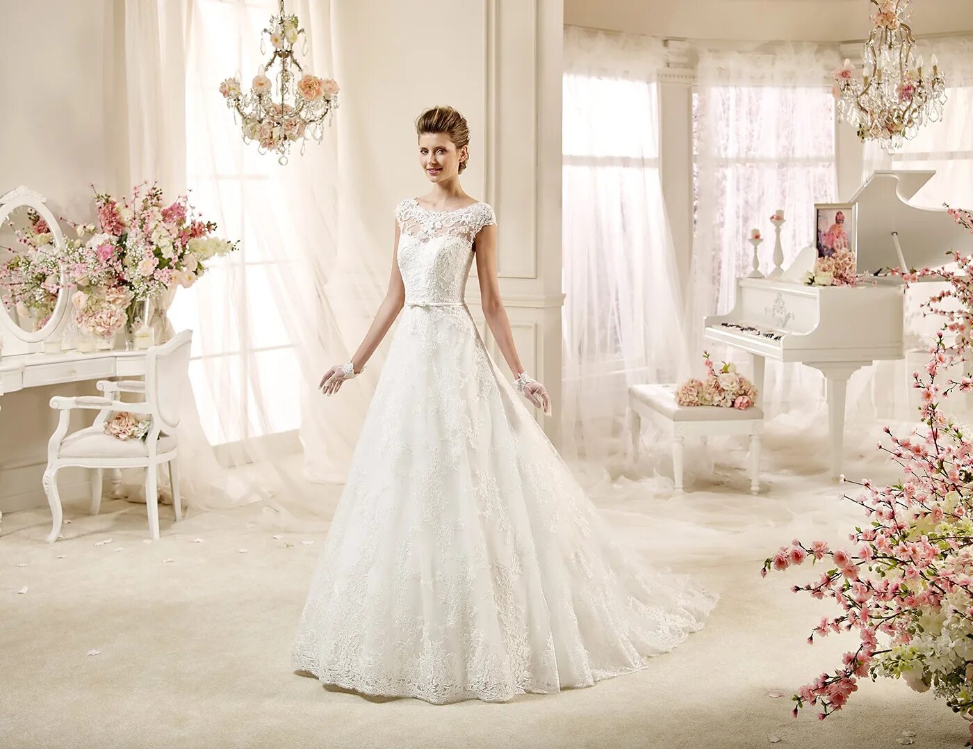 салон свадебных платьев. салон свадебных платьев. дизайнер интерьера свадебного салона. салон свадебных платьев. Wedding by mercury свадебный салон.