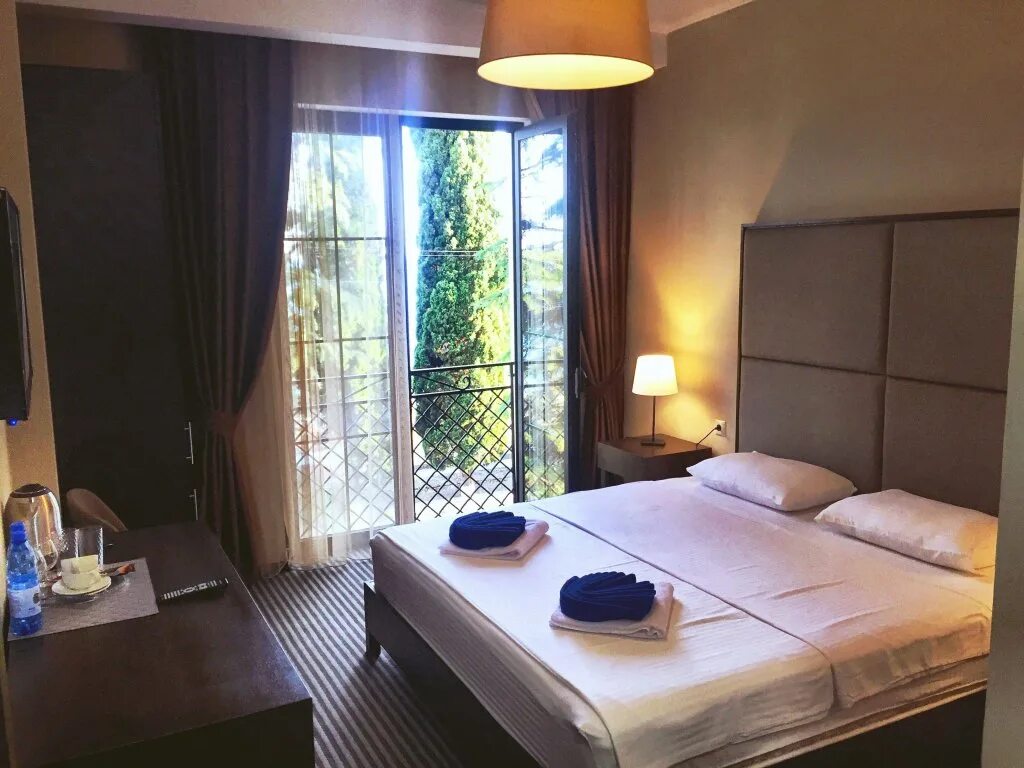 Afon resort black sea hotel 3*. Отель black sea абхазия. Отель black sea абхазия. Афон резорт отель абхазия. Афон резорт отель абхазия.