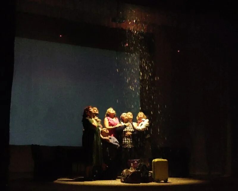 по пьесе т комылиной 2023 2024 г