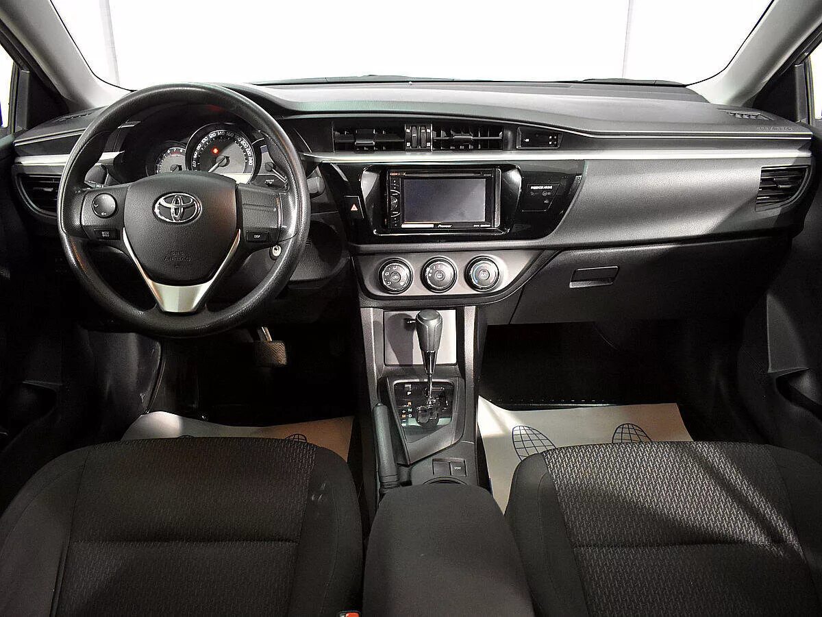 Toyota corolla 2014 e160. 8 вариатор. Toyota corolla e160 салон. тойота королла 2014 года вариатор. тойота королла 2014 года вариатор.