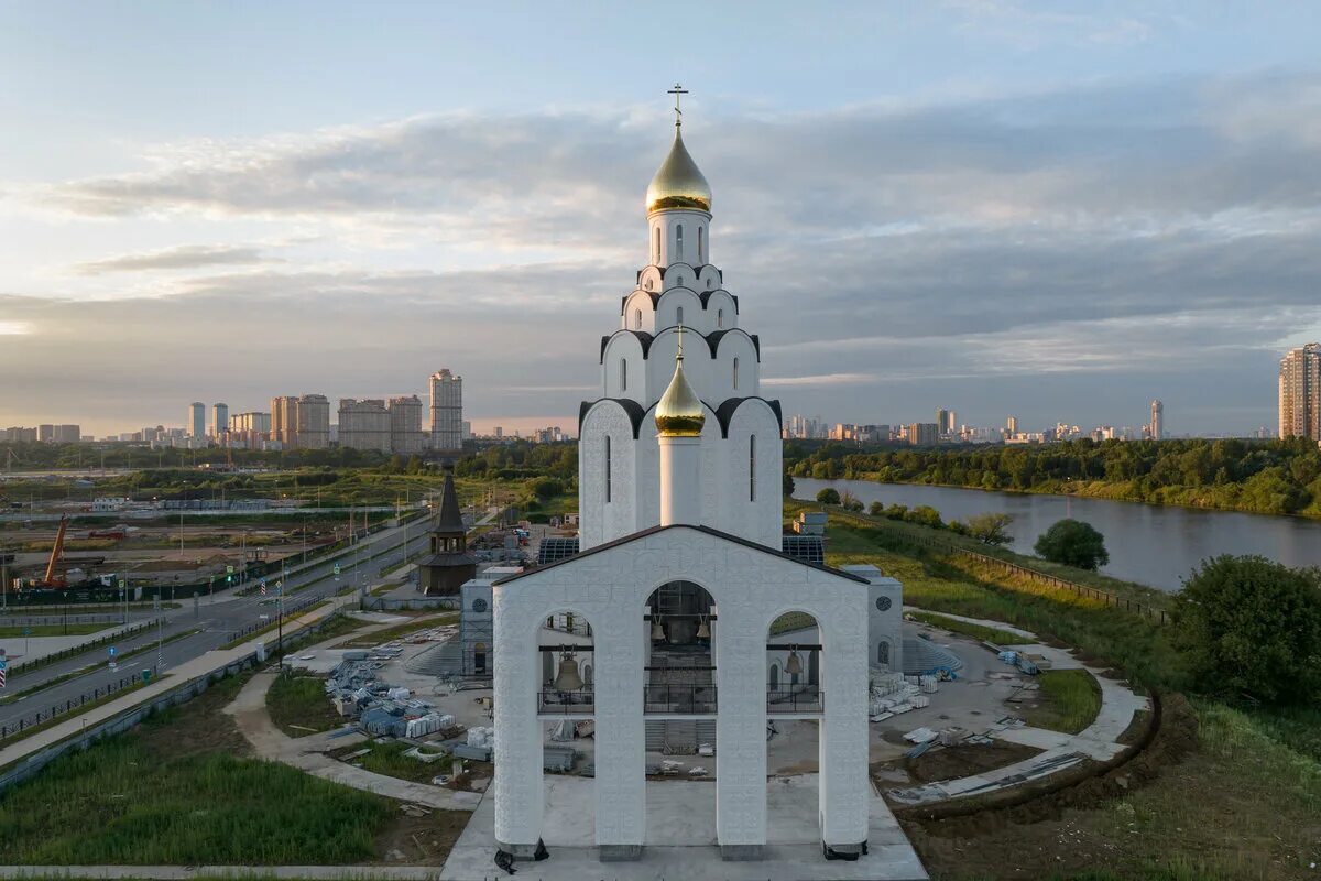 Храм святого владимира в тушино. Храм Святого равноапостольного князя Владимира в Тушино. Музейно-храмовый комплекс в Тушино. Строящийся храм Святого Владимира в Тушино.