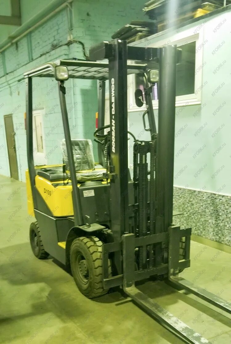 Вилочный погрузчик болгарский 3. 5. Погрузчик вилочный тойота 1. Погрузчик дизельный mitsubishi fd25nt. Doosan-daewoo d15s-2.