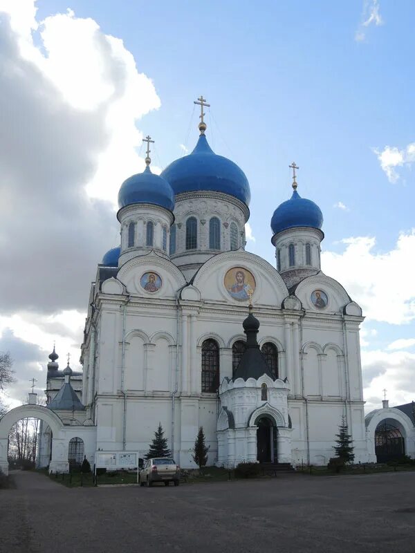 Храм в Рогачево Дмитровский район. Церковь Николая Чудотворца Рогачево. Рогачёво Дмитровский район достопримечательности. Село Рогачево Дмитровский район Московская область. Погода в дмитровском районе в рогачево