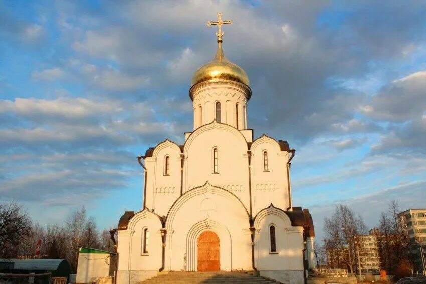 храм поселение московский. храм неувядаемый цвет ульяновский. храм в троицке новая москва. храм свт. храм патриарха тихона в городе московский.