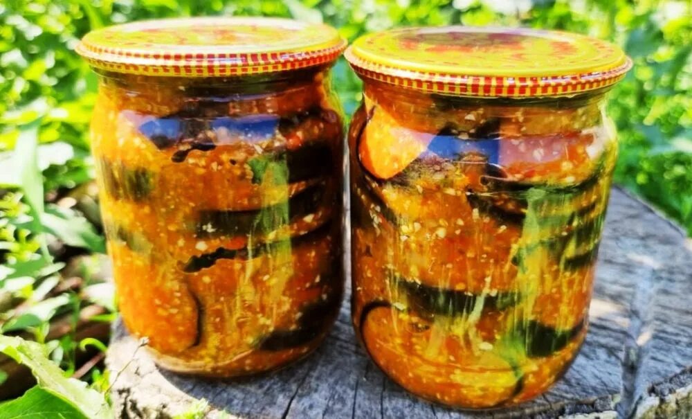 Заготовки на зиму из баклажанов острые. Острые баклажаны на зиму. грузинские заготовки на зиму. салат кубанский на зиму. салат на зиму с патиссонами с маслом.