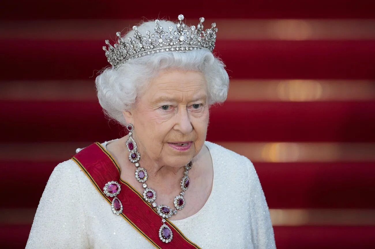 Фото Елизаветы 2 королевы Англии. Королева сот