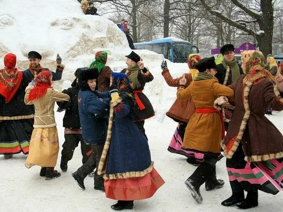 Зимние гуляния. Народные праздники. Русские народные праздники. Зимние народные гуляния. Танец на масленицу на улице