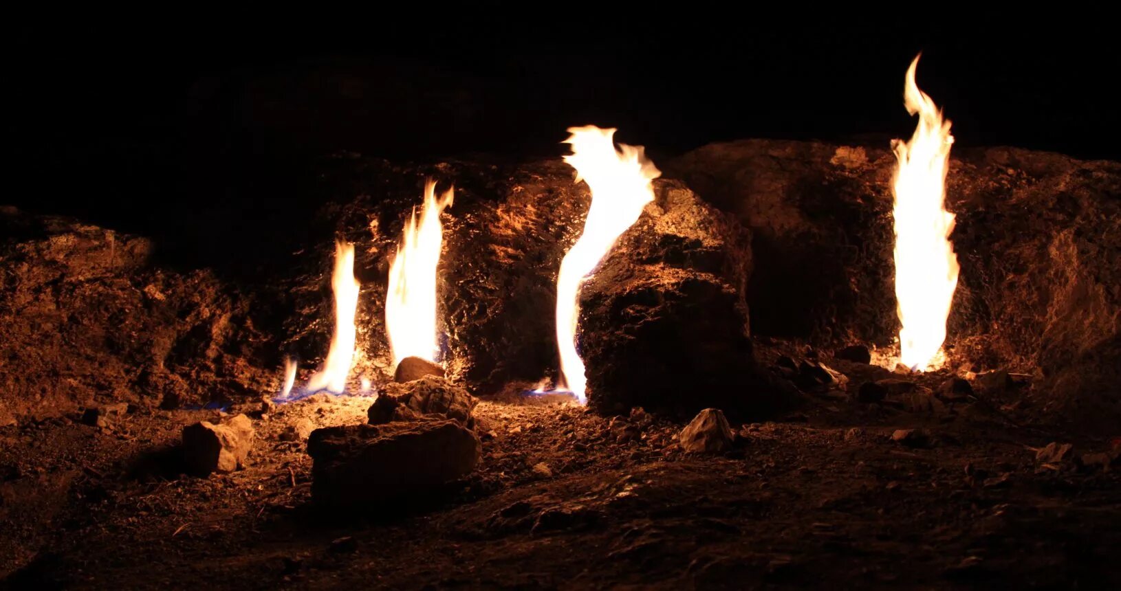 Гора янарташ химера. Огонь на турецком. Огонь по турецки. Огонь на турецком. Чиралы гора химера.