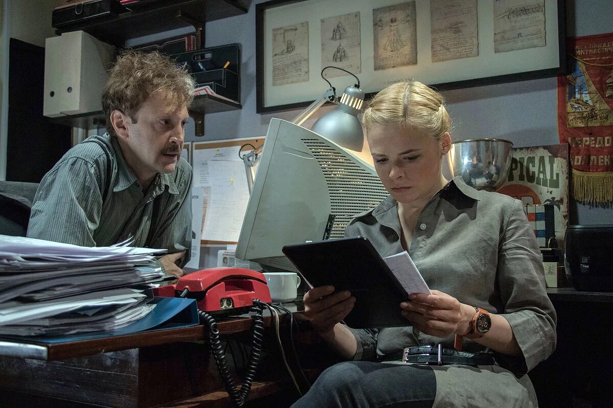 Помог раскрыть преступление. Тимофей трибунцев сериал про математика. софья озерова в фильме преступление. сериал шведов и трибунцев. сериал российский расследования.