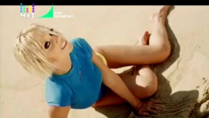 Валерии капелькою неба. Валерии капелькою неба. Валерии капелькою неба. Валерия певица капелькою неба. Валерия капелька неба а на море белый песок.