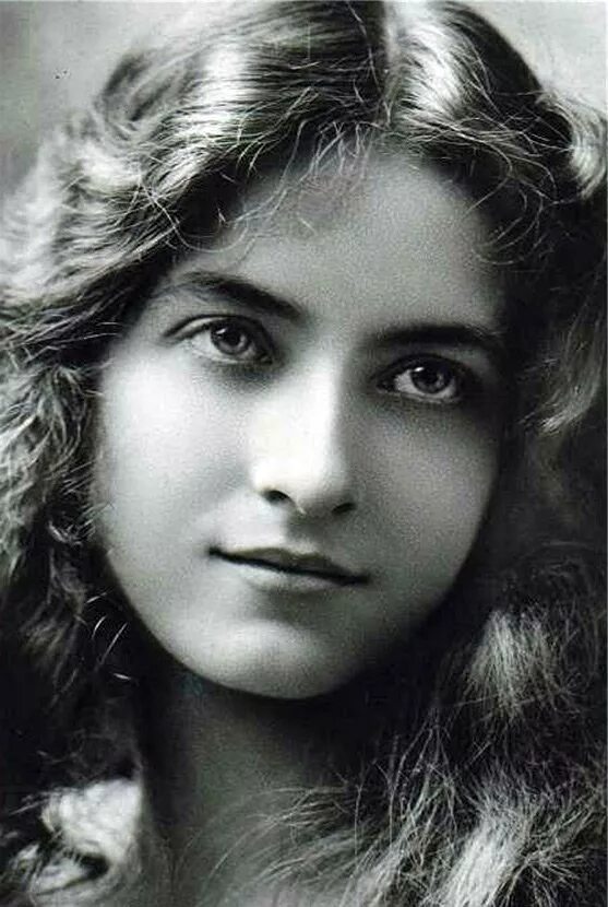 Девушки 20 старые. Девушки 20 старые. Женщины прошлого столетия. Девушки 20 годов 20 века. Рита мартин фотограф.