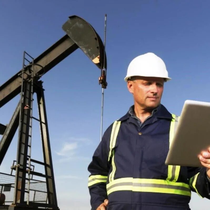 трудоустройство инженера. инженер фото. трудоустройство инженера. инженер на заводе. инженер на заводе.