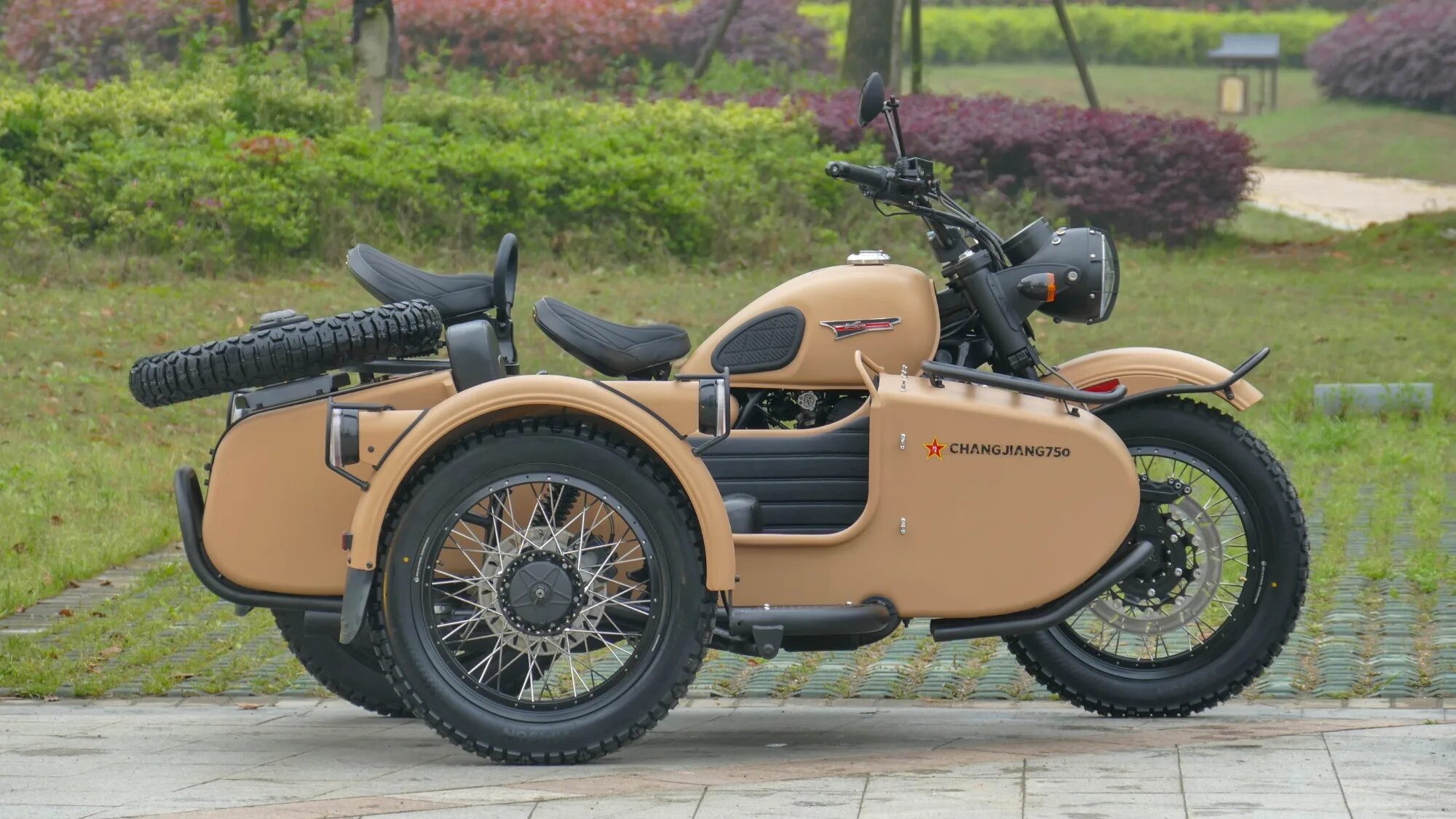 Dynasty 700 мотоцикл. Мотоцикл cj 700. Cj dynasty 700. Chang jiang cj adept 700. Dynasty 700 мотоцикл.