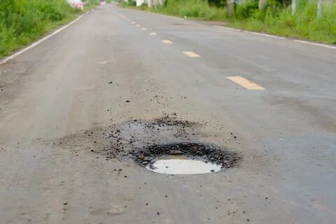 Какая дорога покрыта кочками и выбоинами