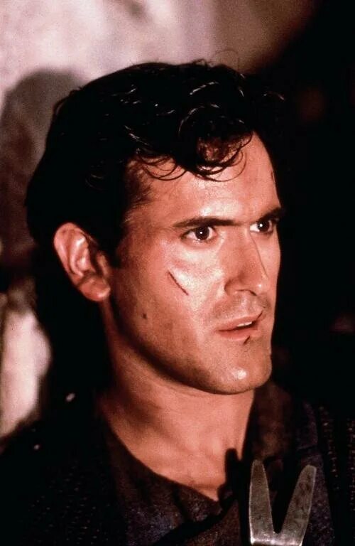 Эш против зловещих мертвецов 1. Брюс кэмпбелл зловещие. Брюс кэмпбелл зловещие. Брюс кэмпбелл зловещие. Брюс кэмпбелл зловещие мертвецы 2.