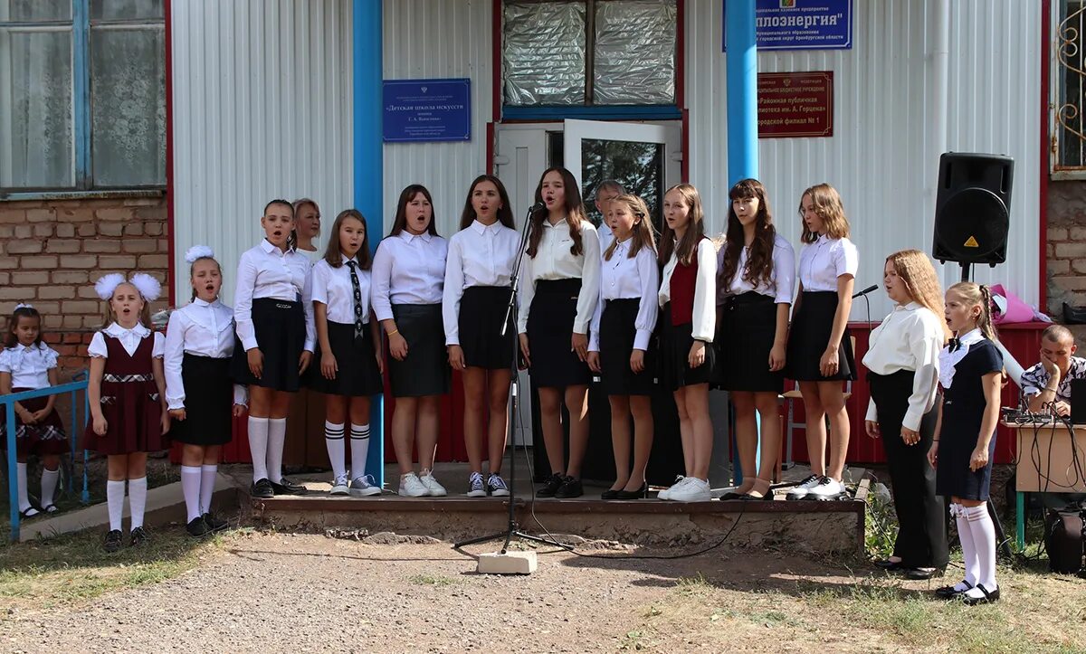 Мбоу гимназия абдулино. Школа 3 абдулино. Школа 87 абдулино. Мбоу сош 3 абдулино. Гимназия 1 абдулино.