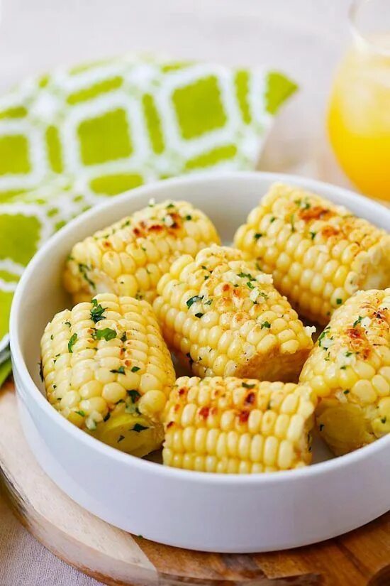 Как приготовить вареную кукурузу