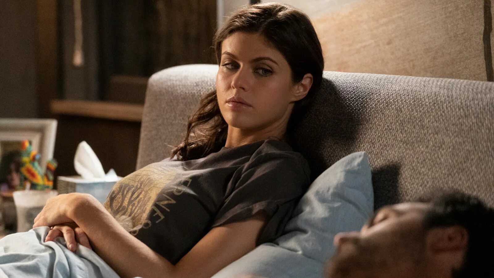 Почему женщины убивают субтитры. Why women kill сериал 2019. александра даддарио женщины убивают. александра даддарио сериал. почему женщины убивают даддарио.