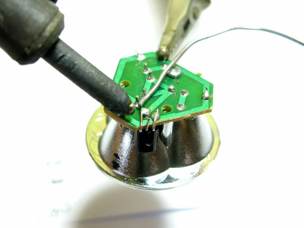 фонарь на айфоне. где в телефоне фонарик находится. перестал работать фонарь. перестал работать фонарь. перестал работать фонарь.