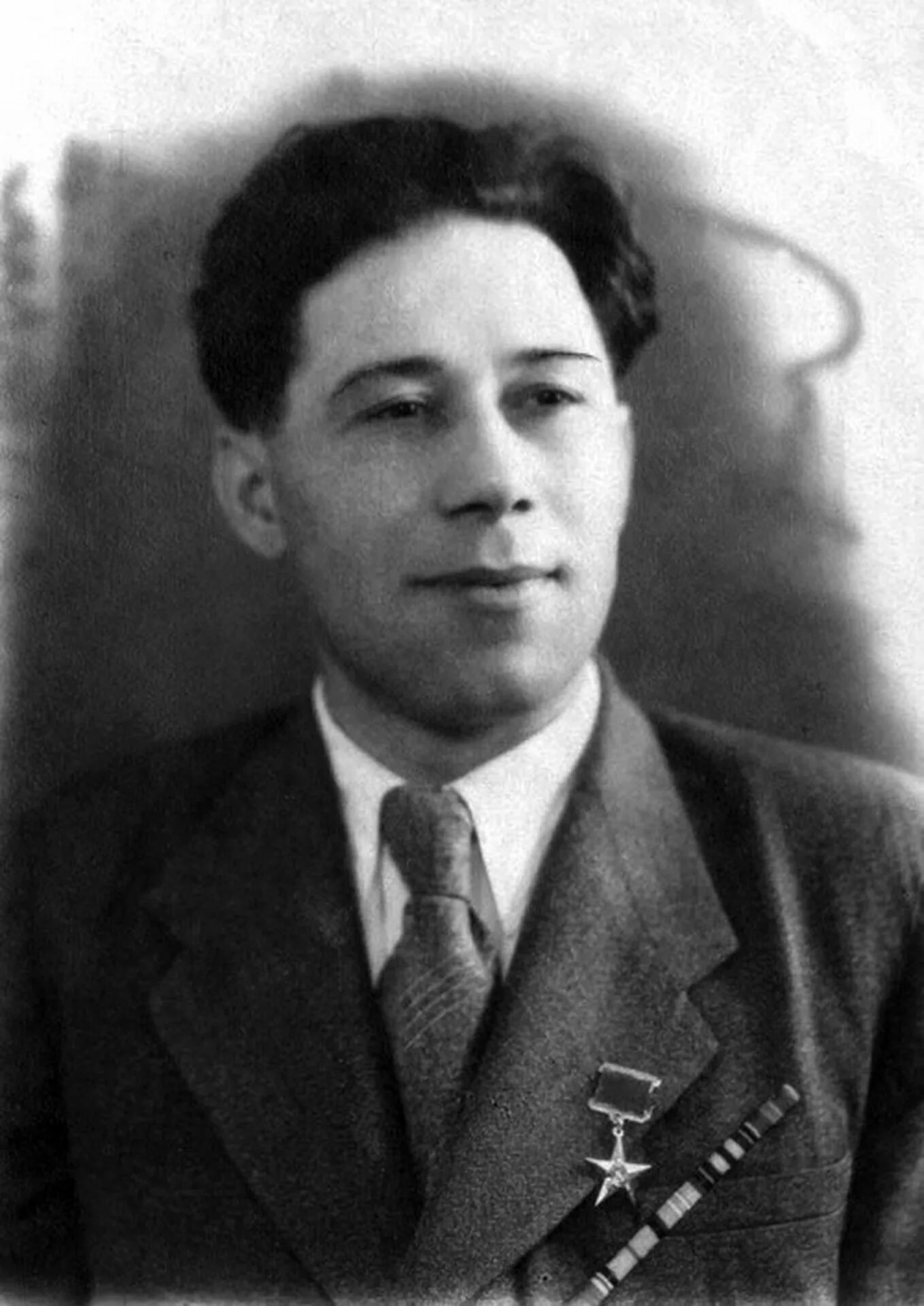 Делов алий