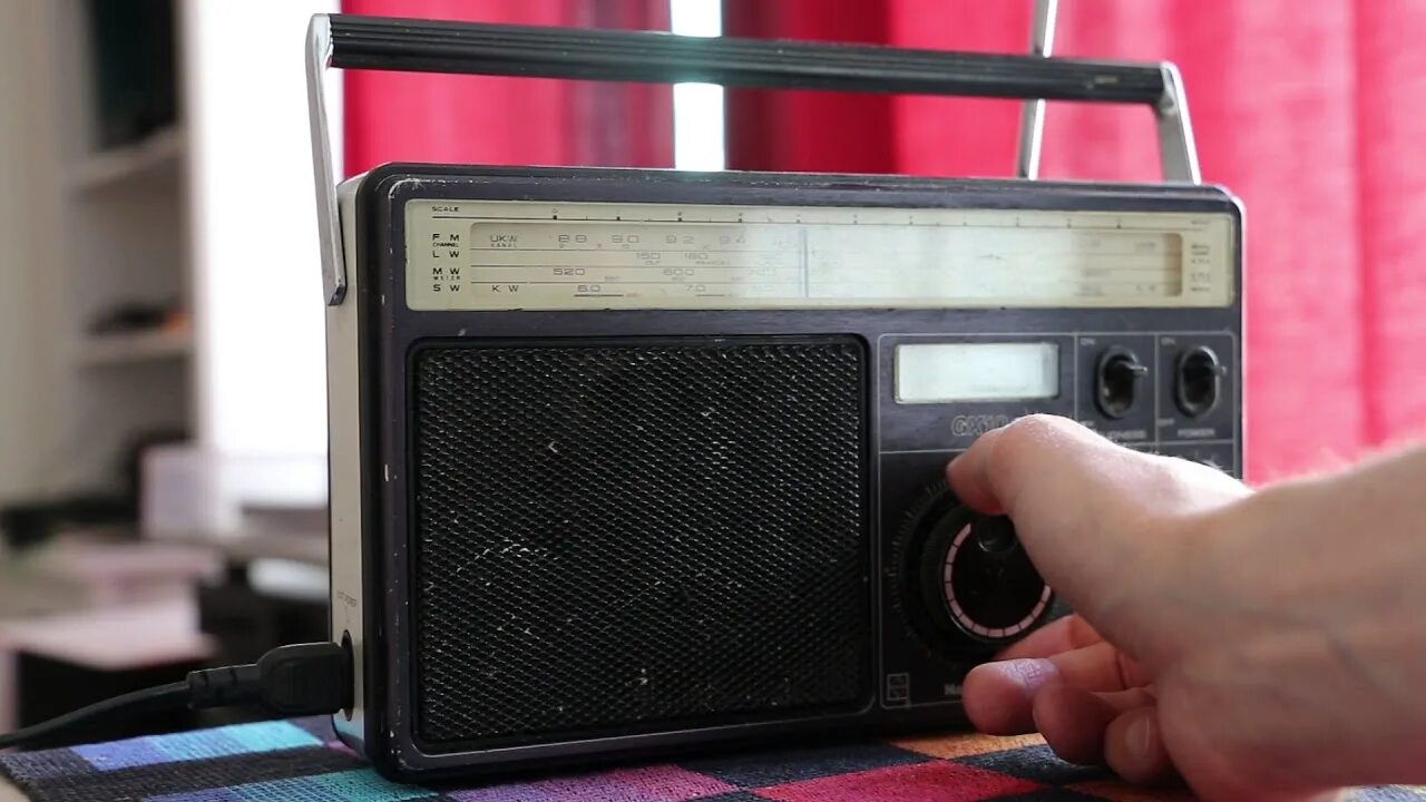 Радио громкость 2. Analog Radio. Радио ВАЗ. Радиоприемник Soundmax. Радио tun.