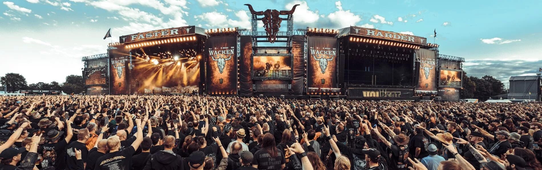 Live wacken open air. Рок фестиваль wacken. вакен опен эйр. опен эйр рок фестиваль.