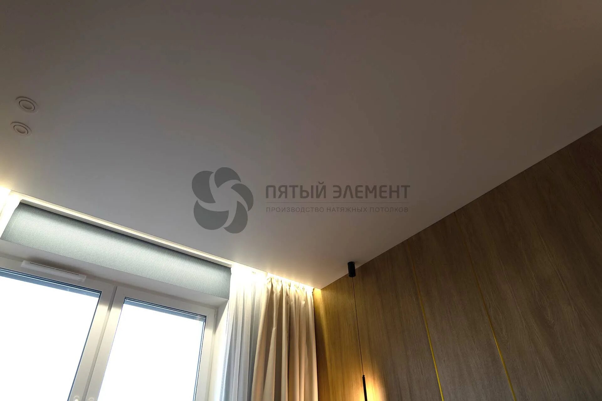 Натяжные потолки пятый угол ижевск. Натяжные потолки. Starpins на натяжном потолке. Потолки 5 м. Натяжные потолки с рисунком.