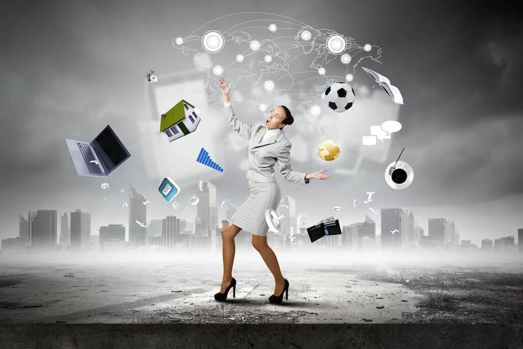 Контроль своей жизни. Контроль в жизни. Менеджмент картинки. Слежка за сотрудниками. Человек наблюдает.