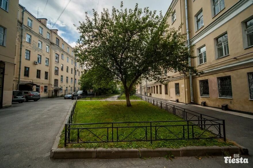 1 Линия Васильевского острова дворы. Проходные дворы Васильевского острова. Дворы Васильевского острова 14 линия. Дом Кенига Васильевский остров двор. Дворы васильевского острова