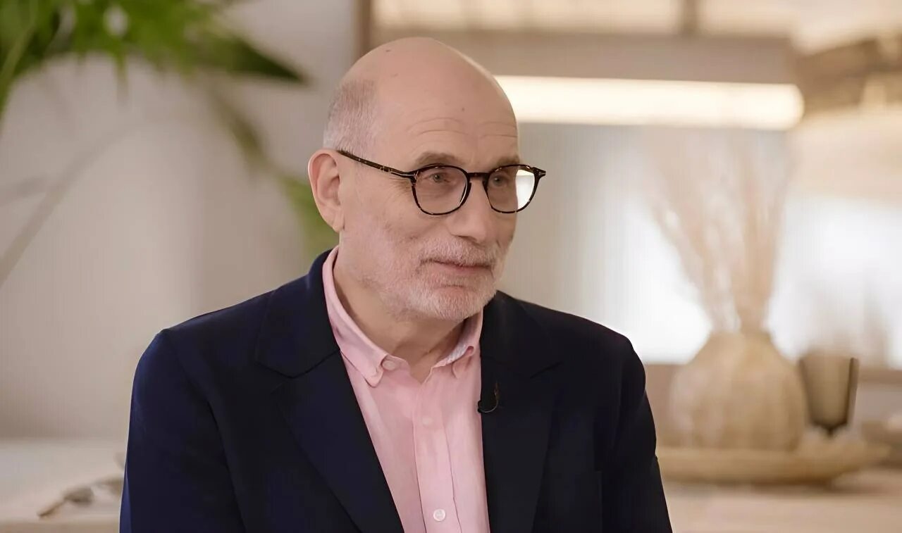 Акунин инагент. Борис акунин 2025. дудь акунин. борис акунин о россии. борис акунин дудь.