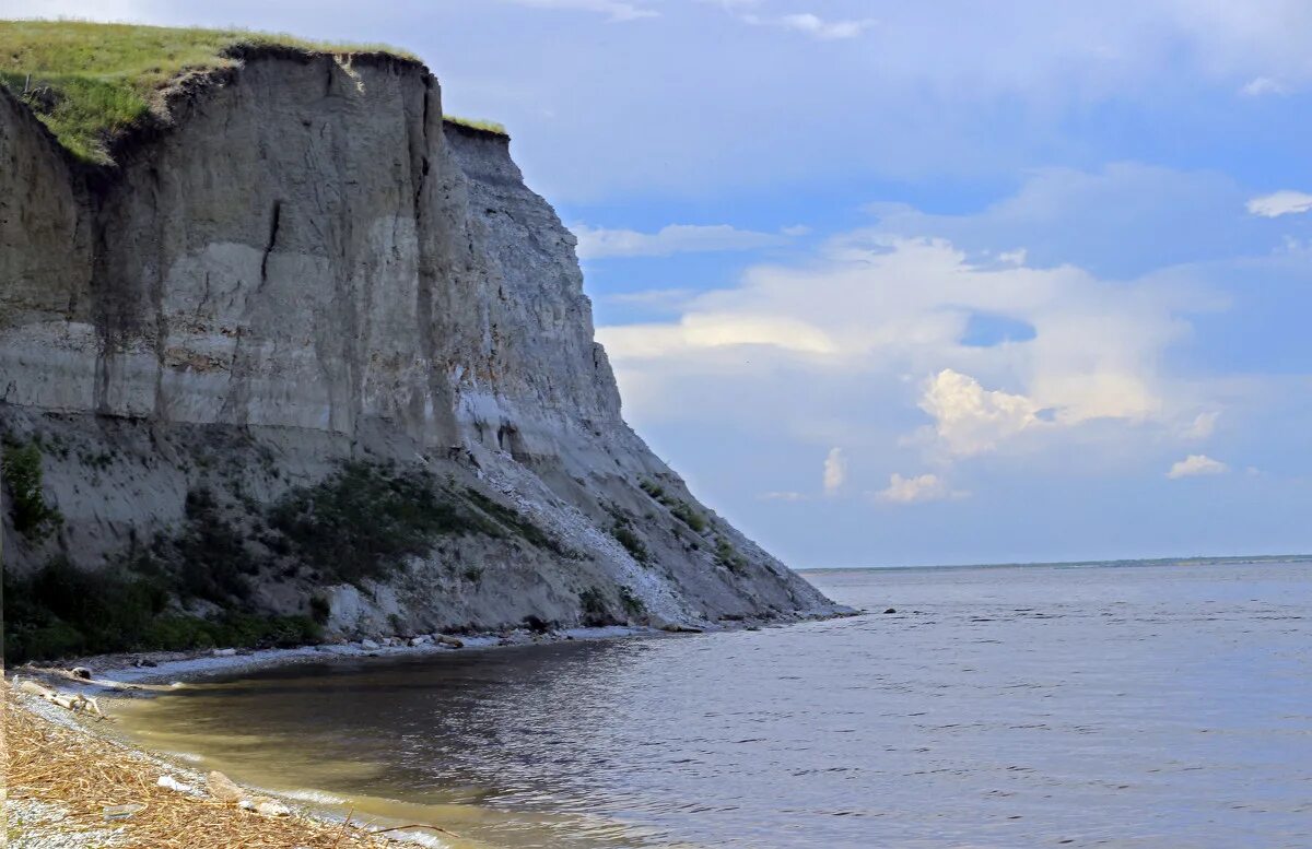 утёс м. анализ стихотворения утёс лермантова. живописные иллюстрации к стихотворению утес. скала утес. лермонтов тучка и утес.