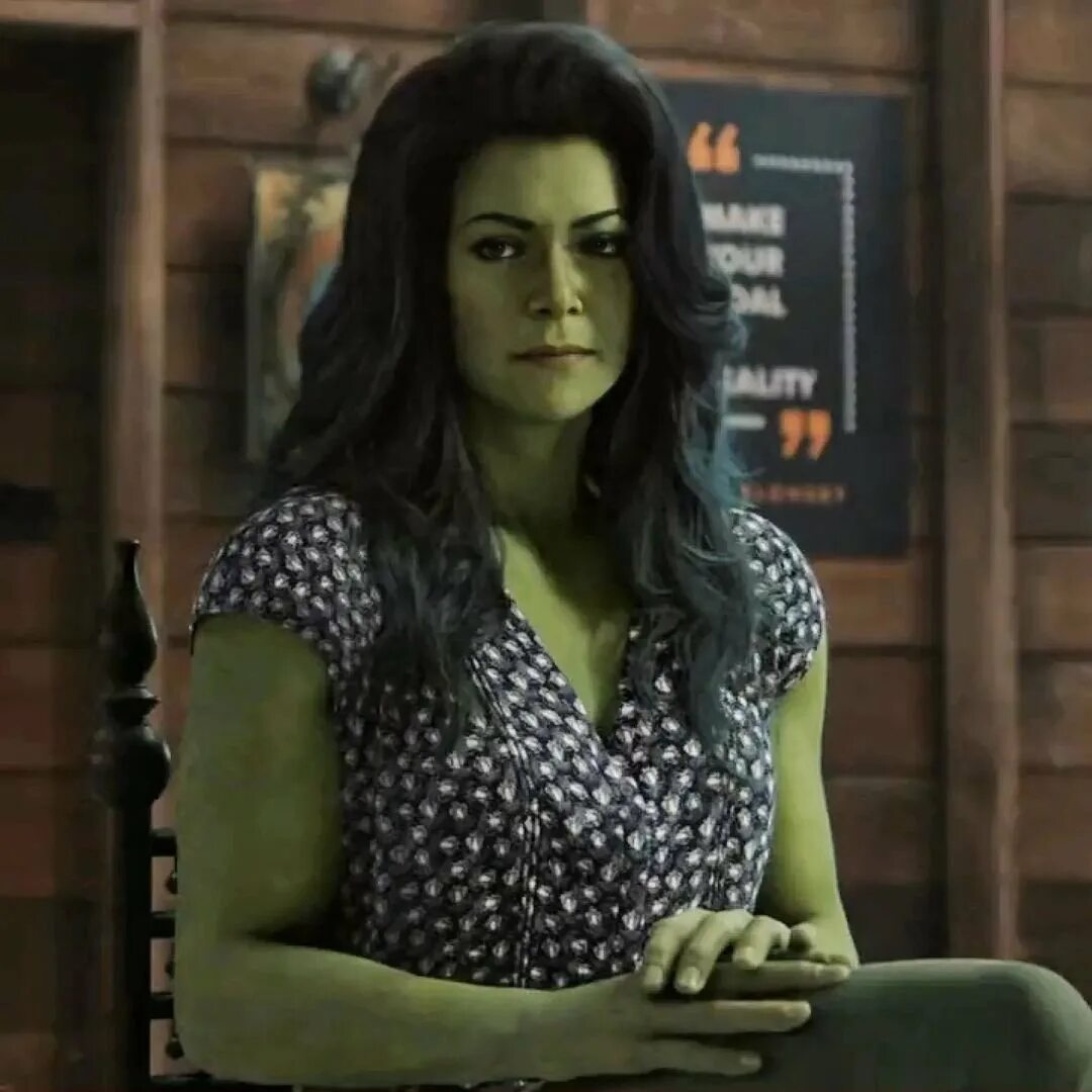 Tatiana Maslany she Hulk. Женщина Халк маслани.