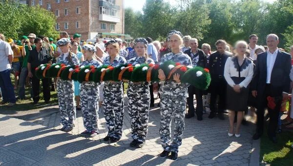 Администрация города Уяра. Мероприятия в г Уяр на площади Ленина. Уяр мероприятия фото. Цветы в Уяре Красноярского. Подслушано в уяре красноярского края