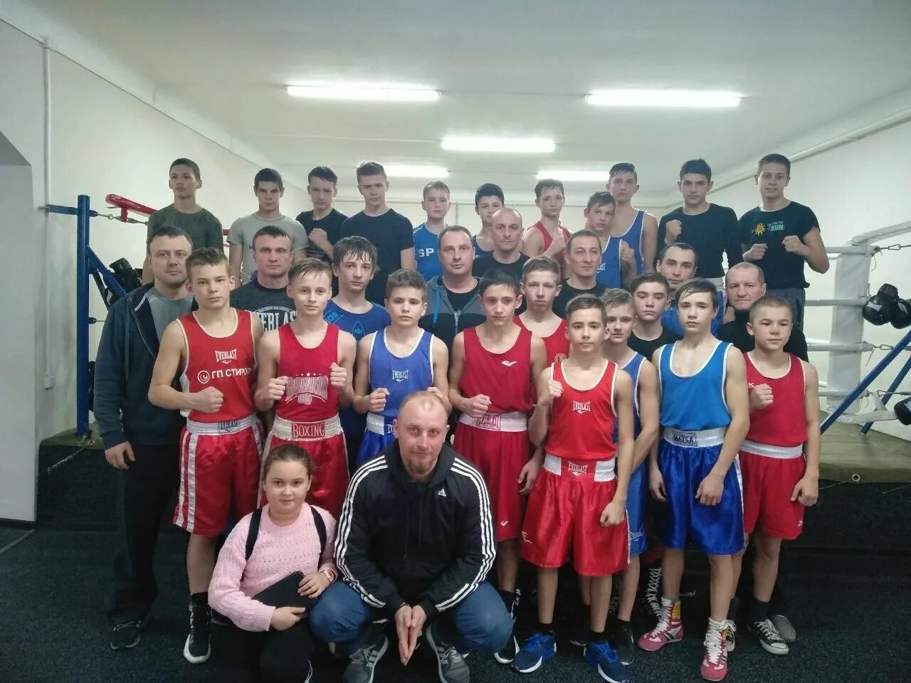 Бокс. Бокс днр. Федерация бокса днр. Бокс днр. Школа бокса днр танк.