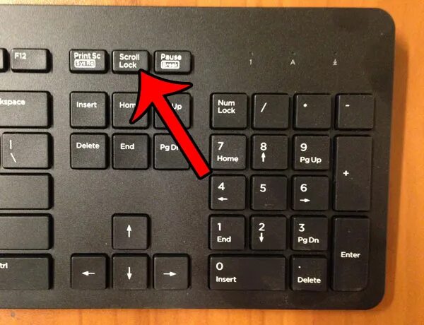 Что такое scroll lock на клавиатуре. Скролл лок клавиша. Клавиша скролл лок на клавиатуре. SCR LK что это такое на клавиатуре. Клавиша скролл лок на ноутбуке.
