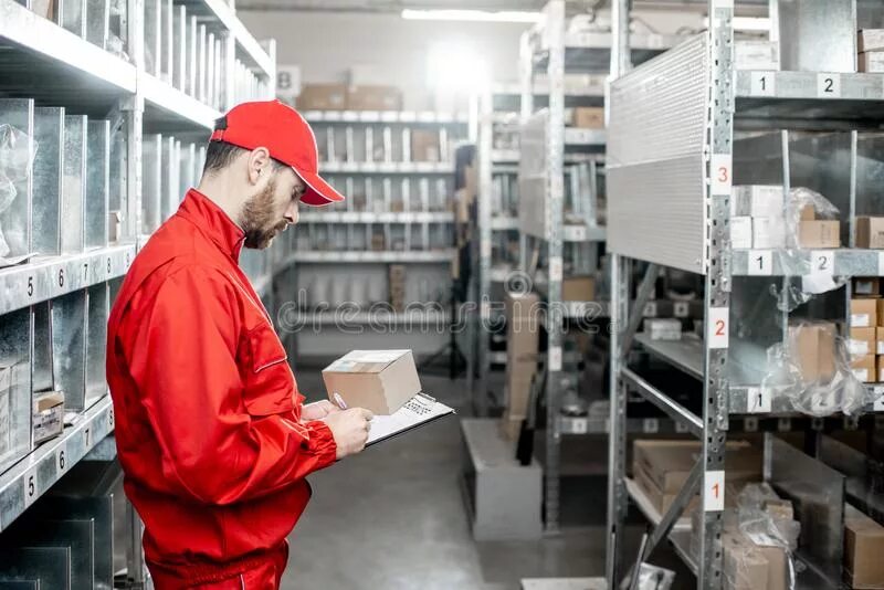 Комплектовщик дикси. Распределительный центр дикси внуково. Рц х5 ритейл групп екатеринбург склад. Комплектовщик. Складе рц ярославль.