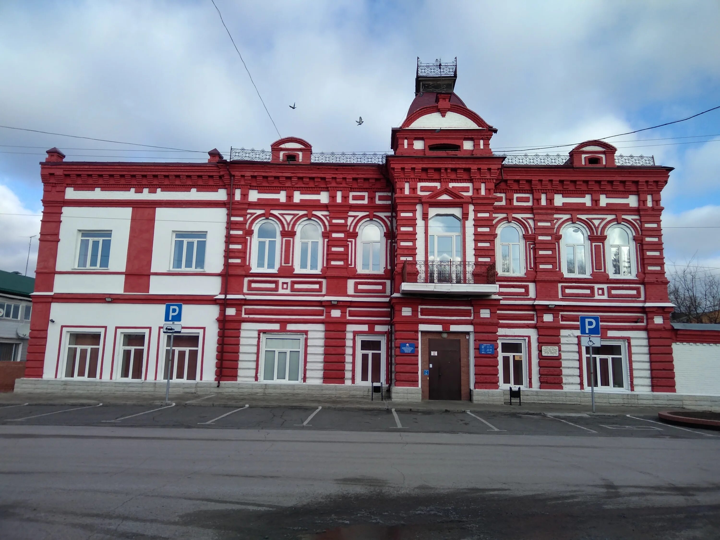 Камень на оби веб. Дом купца Пудовкина в городе камень-на-Оби. Дом купца Винокурова камень на Оби. Дом купца Хомутова в городе камень-на-Оби. Дом купца Капельмана Улан-Удэ.