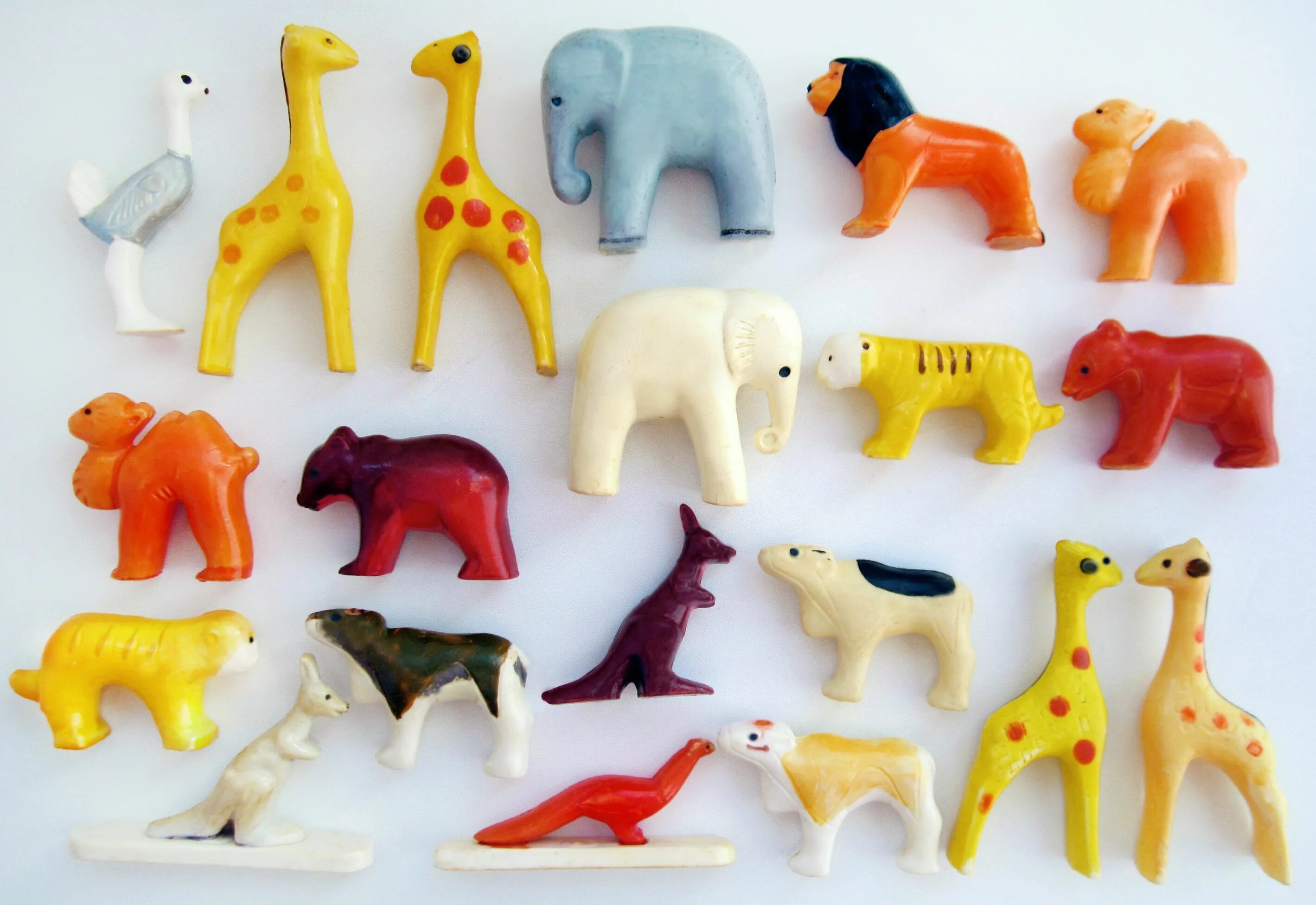 Игрушки из пластмассы. Советские пластмассовые игрушки. Советские игрушки животные. Советская игрушка зоопарк.