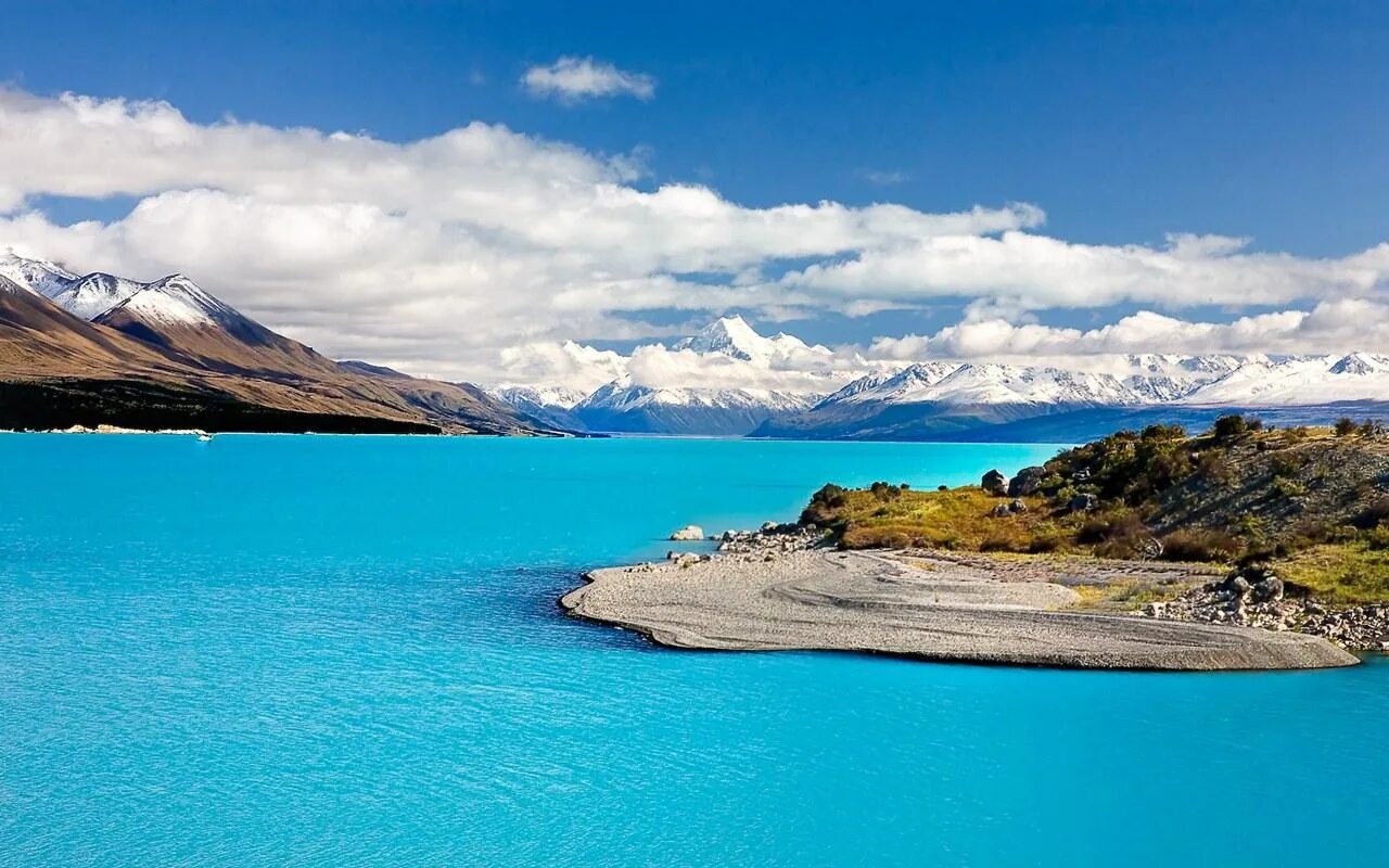 Новозеландия. Озеро пукаки в новой Зеландии. Озеро Куилл новая Зеландия. Озеро Текапо в новой Зеландии.