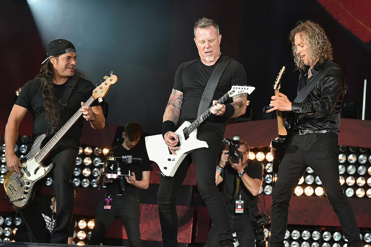 Рок сша слушать. Группа metallica. металика рок группа на сцене. состав группы металлика 2019. metallica новый басист.