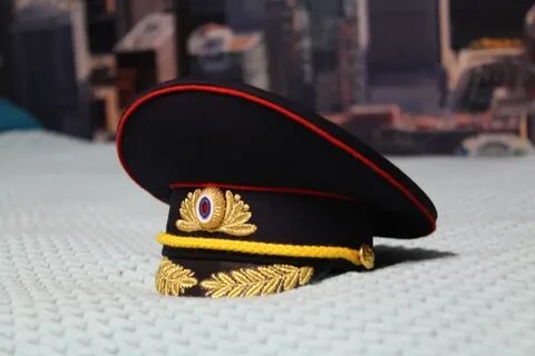 Головные уборы сотрудников полиции