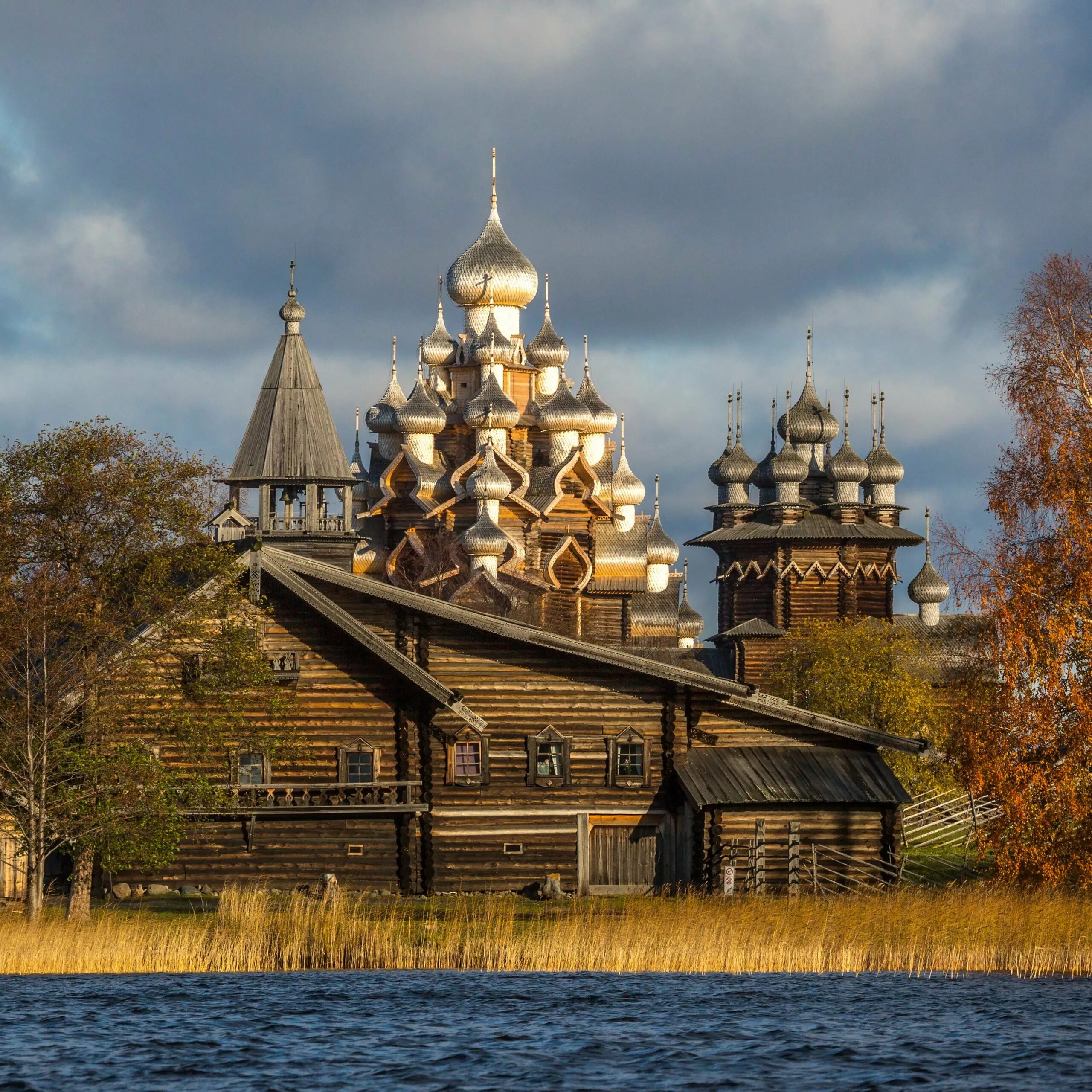 Музей заповедник Кижи Карелия. Остров Кижи. Кижи Валаам Соловки. Музей деревянного зодчества Кижи.