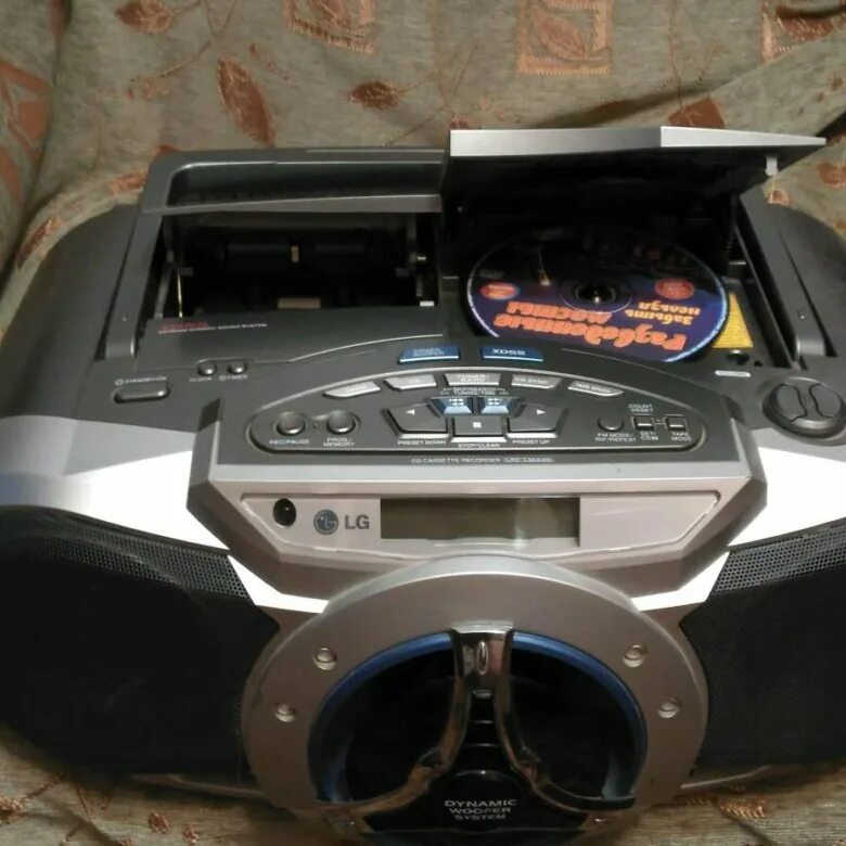 Магнитола lg sb-156. Бумбокс lg. Lg boombox g77. Бумбокс lg. Бумбокс lg дисковый.