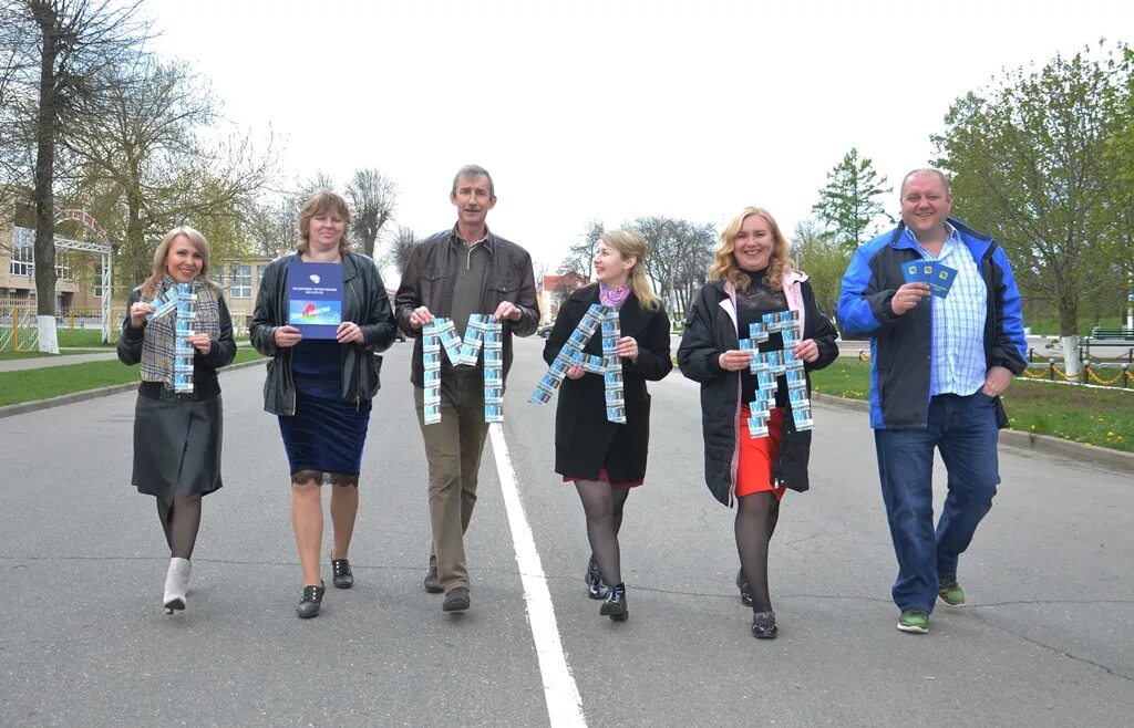 Маяк приднепровья быхов. Педагогический коллектив мбоу сош 2 алексеевка. Маяк приднепровья быхов. Заболотская средняя школа быховский район, могилевской области. Братская могила в деревне следюки.