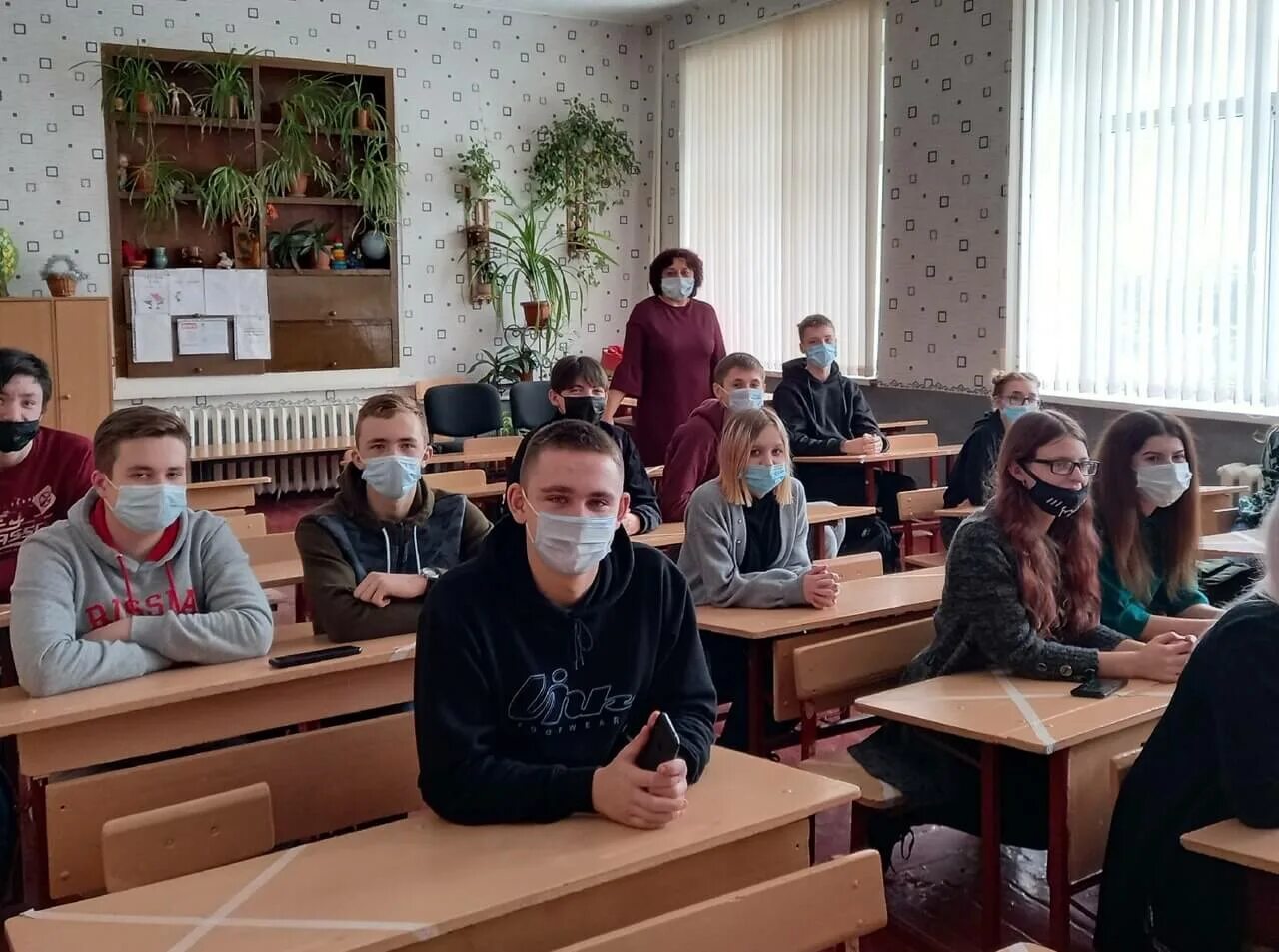 Посёлок левиха свердловская область школа 17. Свердловской средней школы. Свердловской средней школы. Сош 4 заречный свердловская область. Обуховская школа свердловская область.