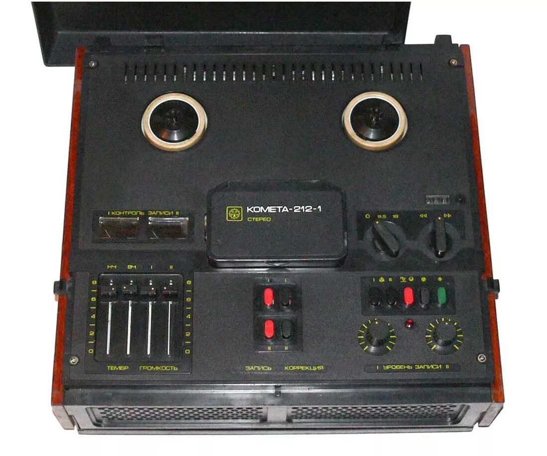 Магнитофон комета 212 1 стерео. Комета 001 магнитофон катушечный. Магнитофон комета 212 1 стерео. Катушечный магнитофон "комета-212м-стерео". Катушечный магнитофон комета 212 стерео.