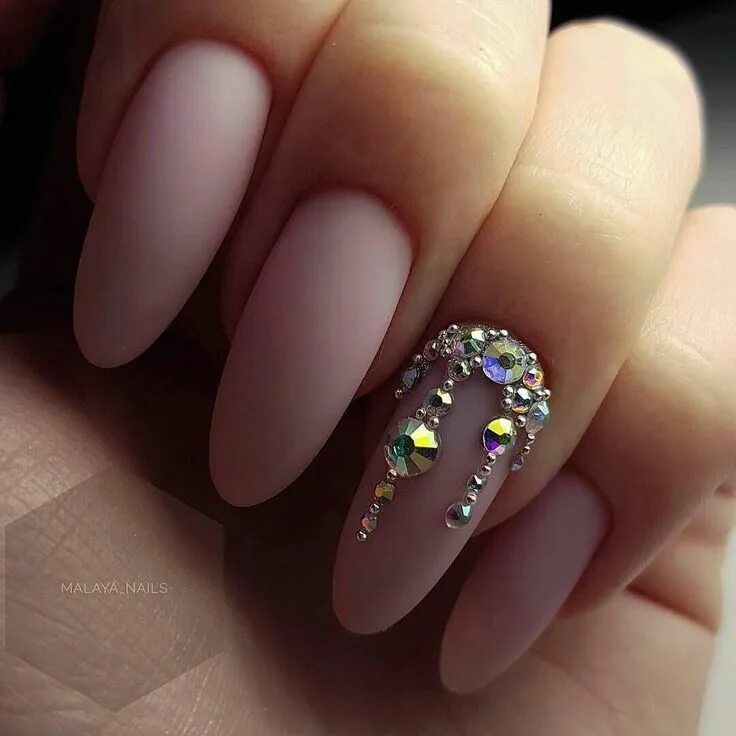 28 Latest Shimmer Nails Designs Rhinestone nails, Nail art rhinestones, Luxury n